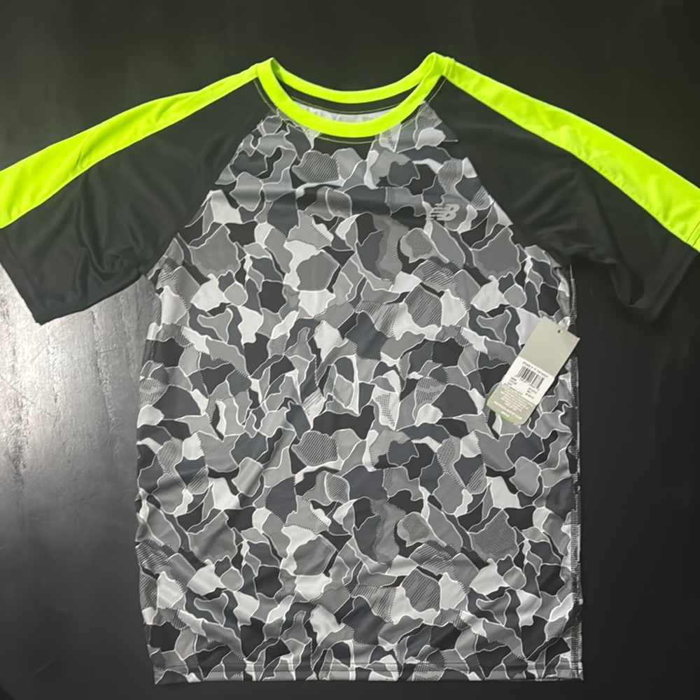 New Balance Kids Camo Tee - Black and Neon Yellow